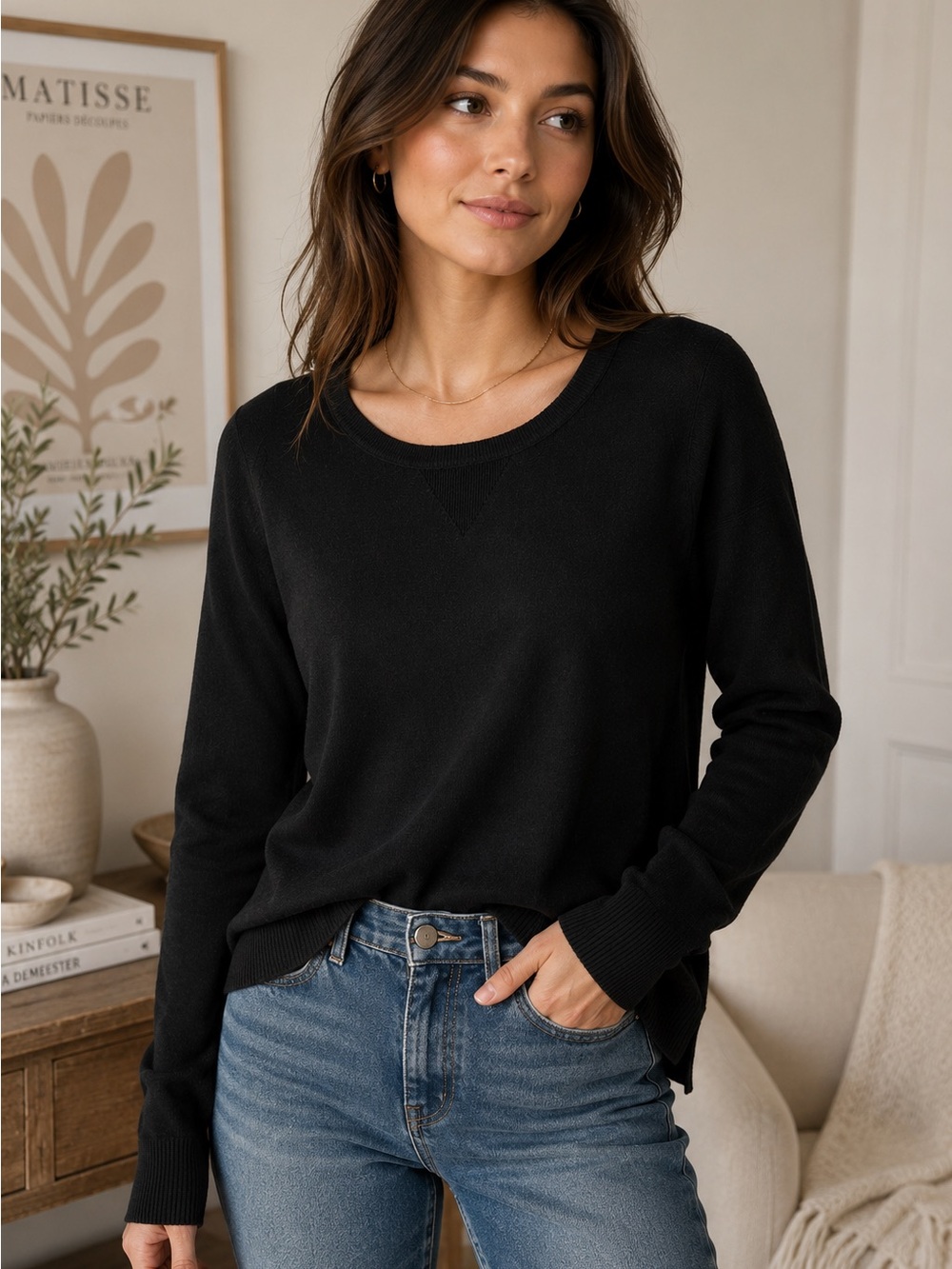 American Eagle Black Lightweight Crewneck Sweater Women’s Medium Soft Knit